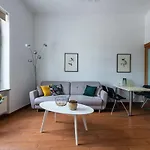 Novis Krakowskie Przedmiescie Varsavia