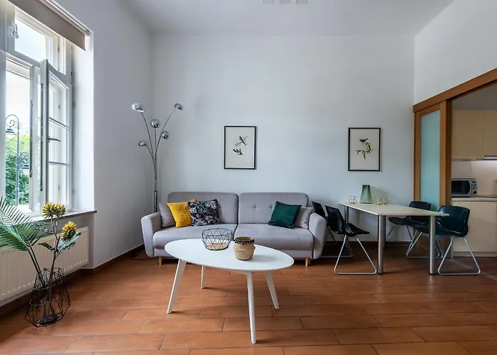 Novis Krakowskie Przedmiescie Varsavia