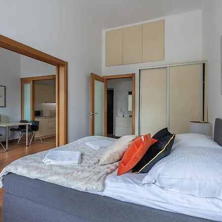 Novis Krakowskie Przedmiescie