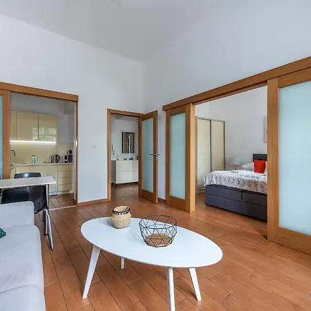 Novis Krakowskie Przedmiescie Daire